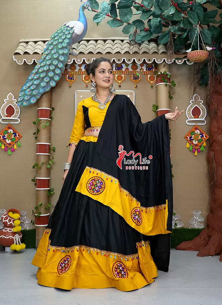 GAMTHI PEACH WORK CHOLI